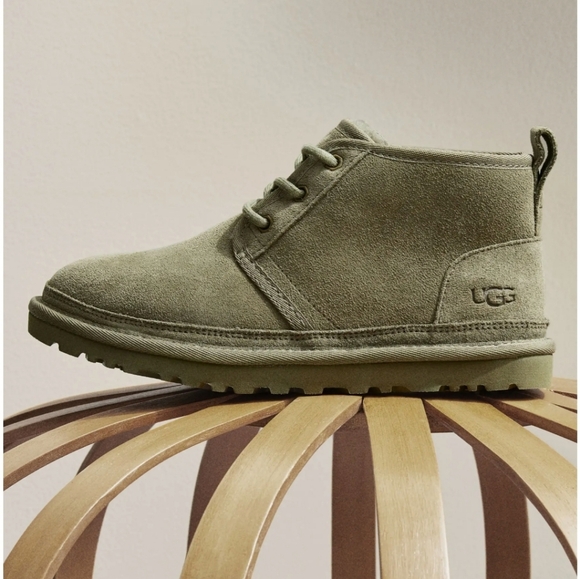 UGG Women's 8 Neumel Boot Burnt Olive Suede - Picture 7 of 10